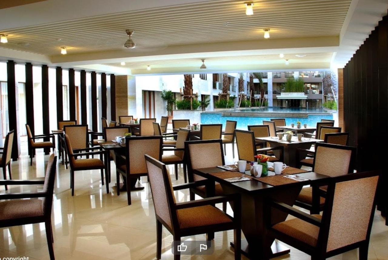 Stylish 2 Bedroom Penthouse Apt, Newly Refreshed, 50 Mbps, Pool, Gym, Resto กูตา ภายนอก รูปภาพ